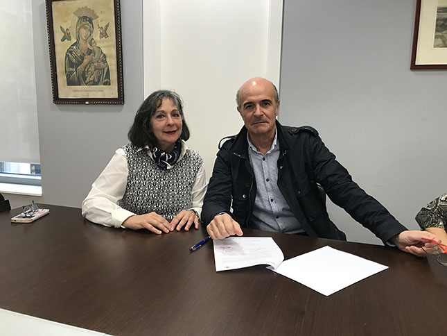 El Colegio, como miembro del Foro Sanitario Profesional de Cantabria, y la Asociacin la Asociacin Amigos del Festival Internacional de Santander, firman un convenio de colaboracin
