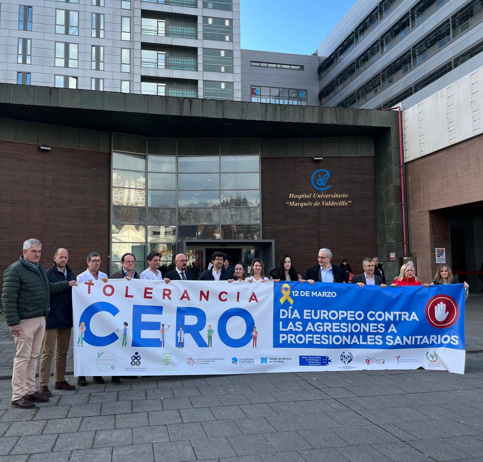 El Colegio de Odontlogos y Estomatlogos de Cantabria participa en la concentracin contra las agresiones a profesionales sanitarios